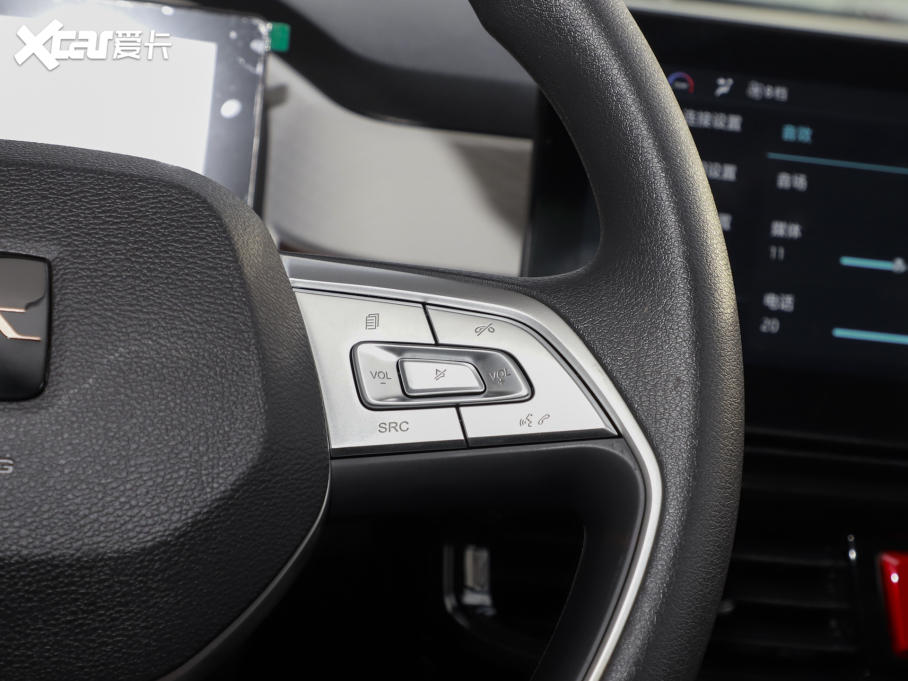 2024 ۰ 301km Lite 