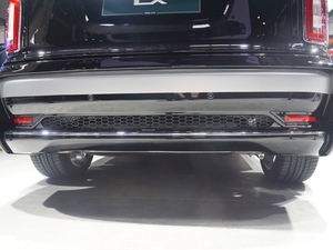 2021款增程 基本型 排气管