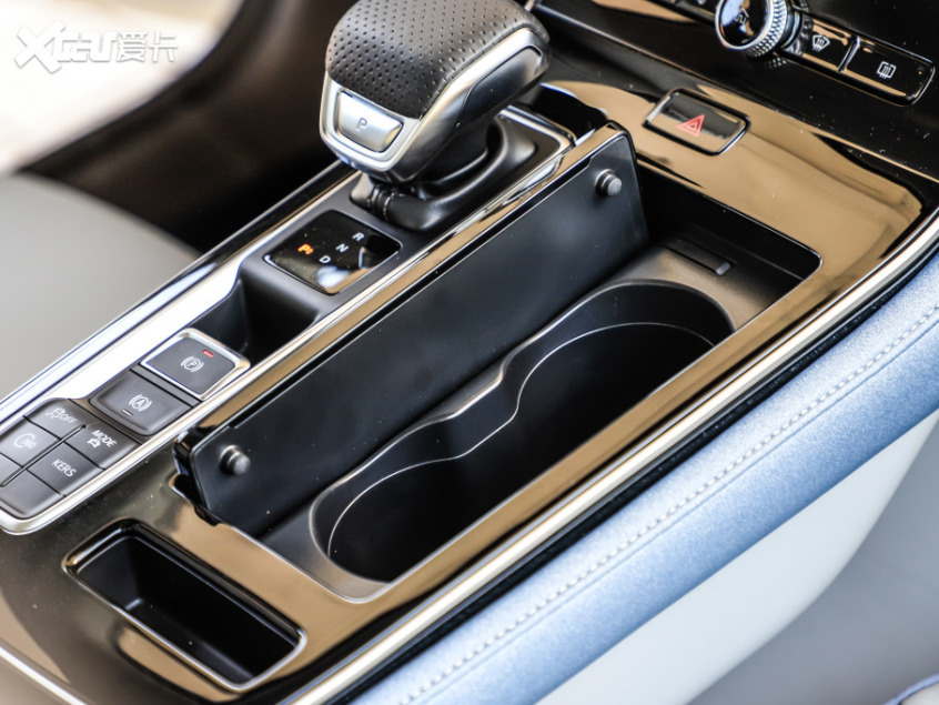 上汽集團2021款R汽車 ER6