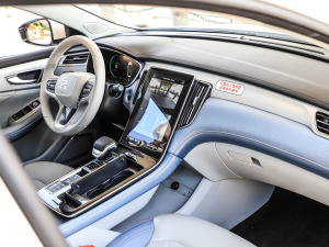 2021Ӱ 620km  п؅^