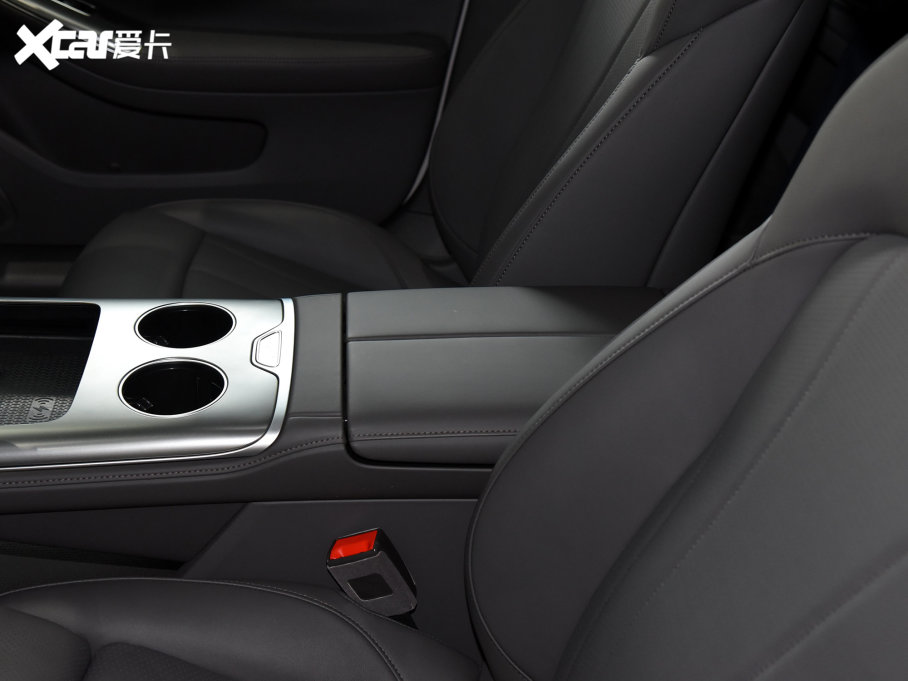 2023���w��F7 �L�mPro��