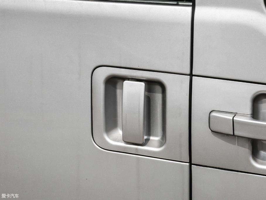 2018LM3 ˼Ұ 1.6L քӺA