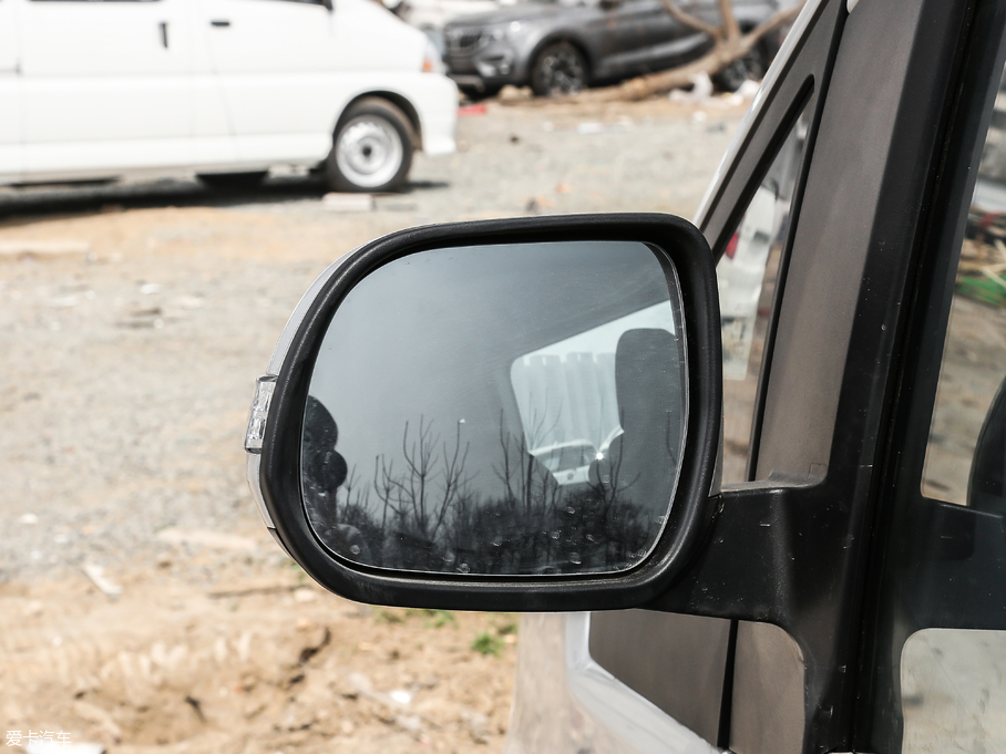 2018LM3 ˼Ұ 1.6L քӺA