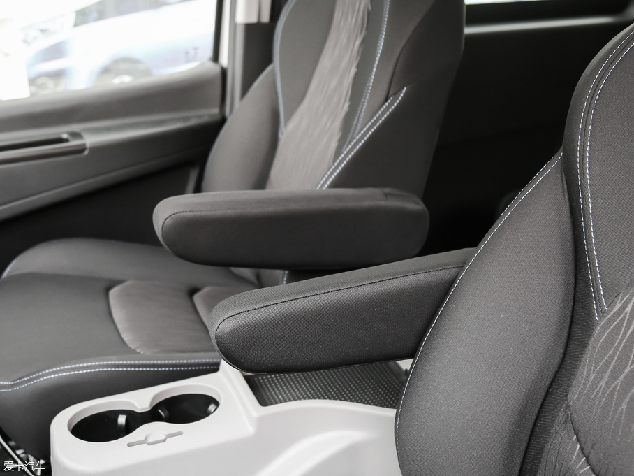 2018L(fng)M3 ˼Ұ 1.6L քӺA