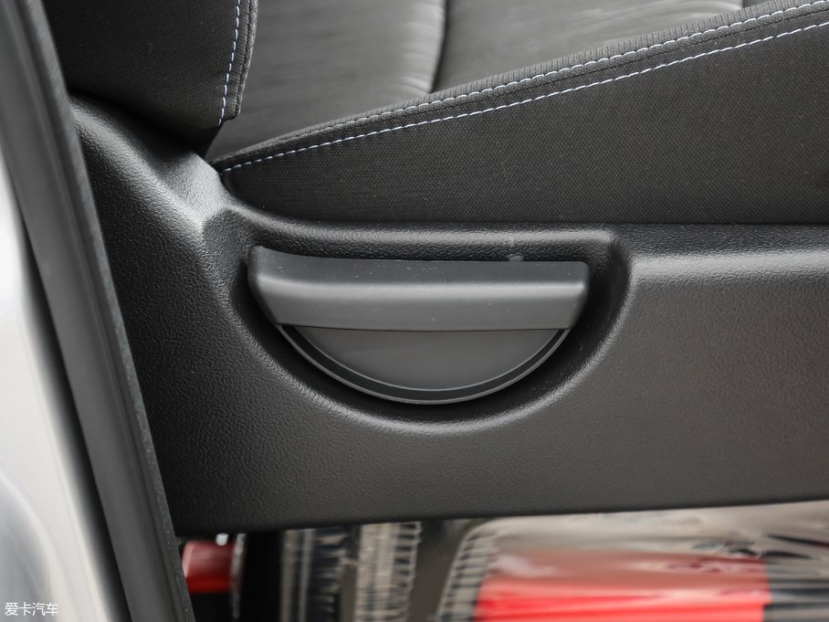 2018LM3 ˼Ұ 1.6L քӺA