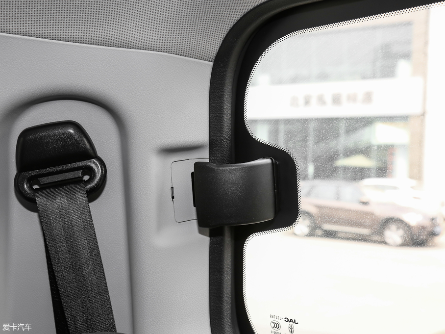 2018LM3 ˼Ұ 1.6L քӺA