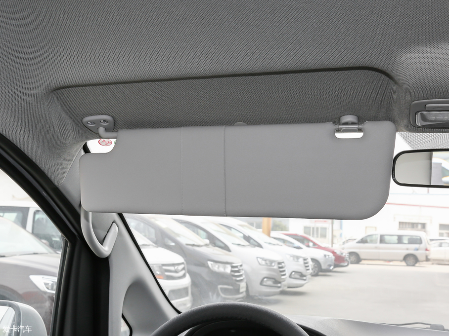 2018LM3 ˼Ұ 1.6L քӺA