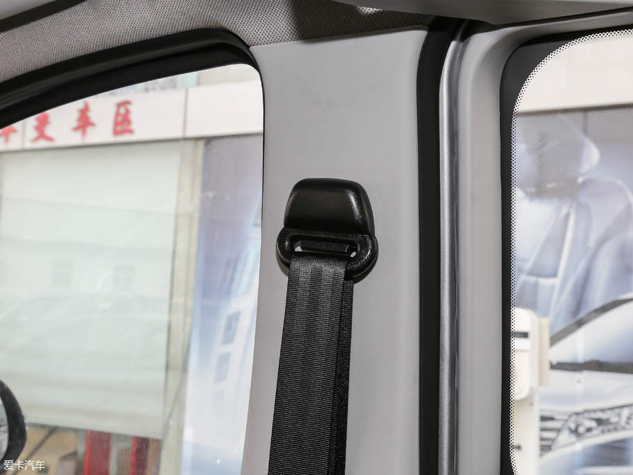 2018LM3 ˼Ұ 1.6L քӺA