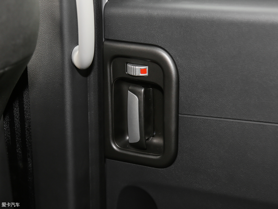 2018LM3 ˼Ұ 1.6L քӺA