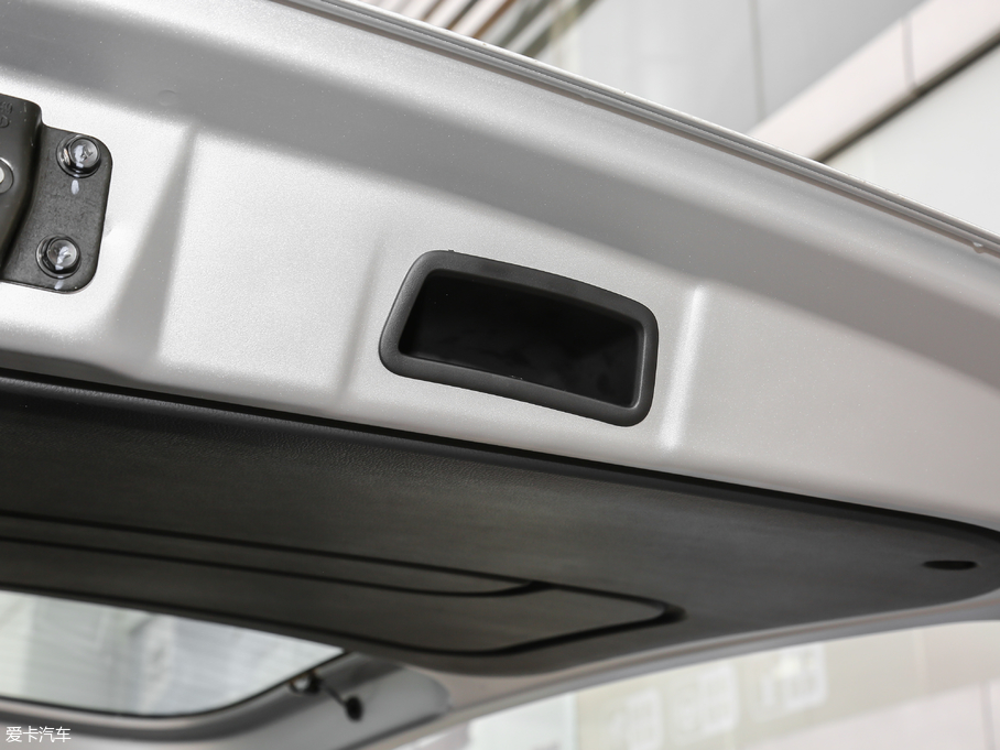 2018LM3 ˼Ұ 1.6L քӺA