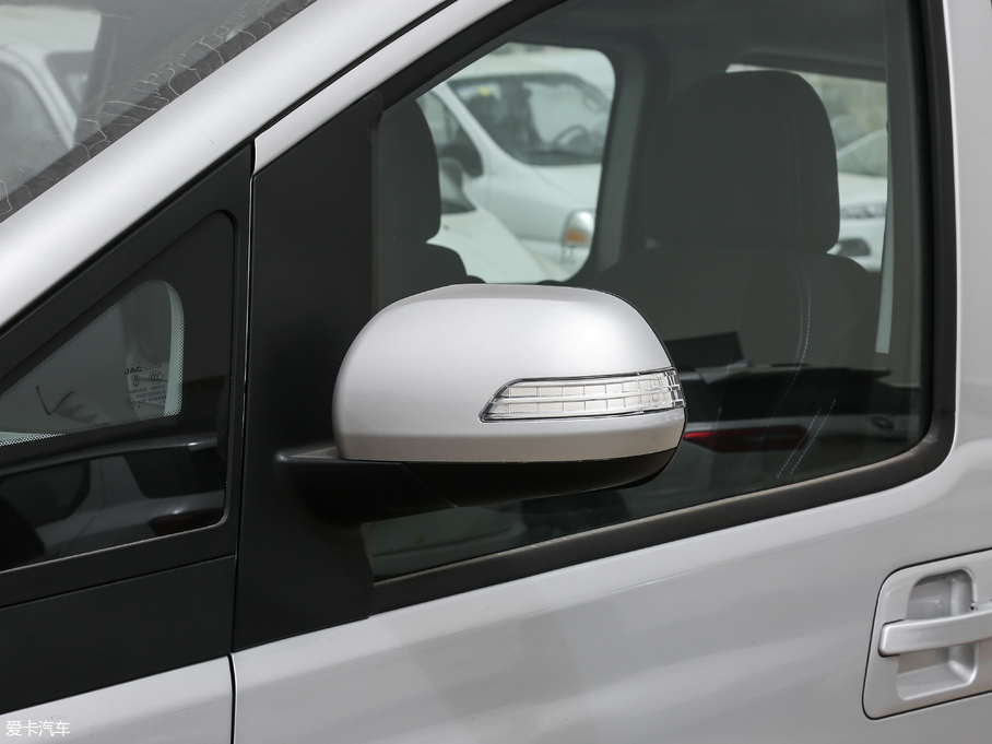 2018LM3 ˼Ұ 1.6L քӺA