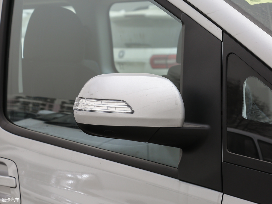 2018LM3 ˼Ұ 1.6L քӺA