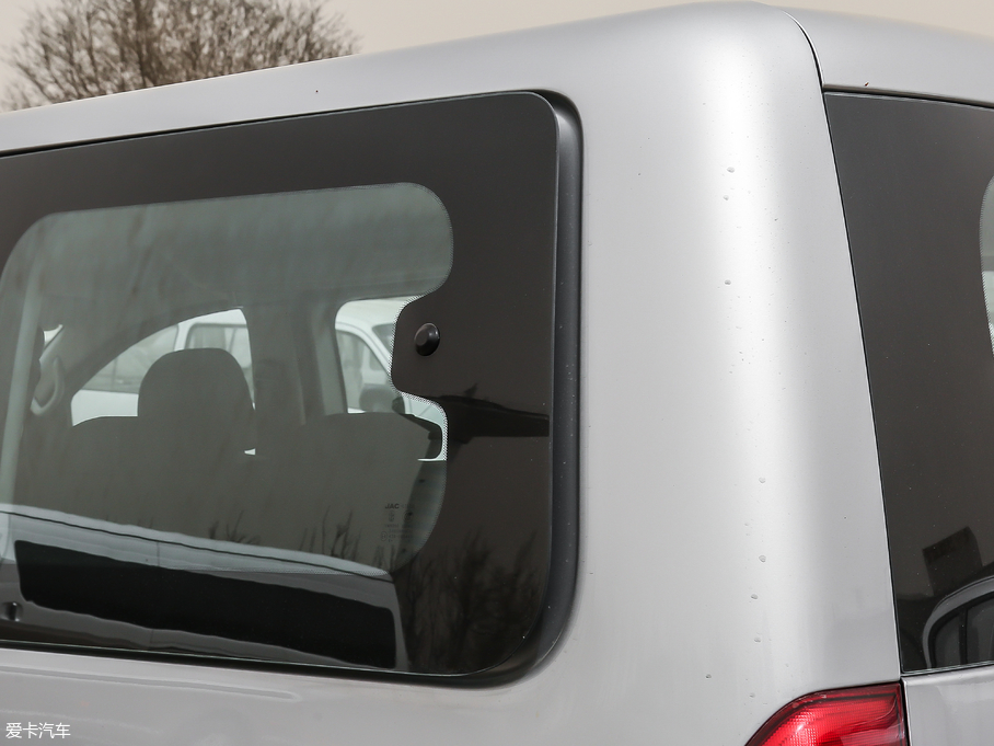 2018LM3 ˼Ұ 1.6L քӺA