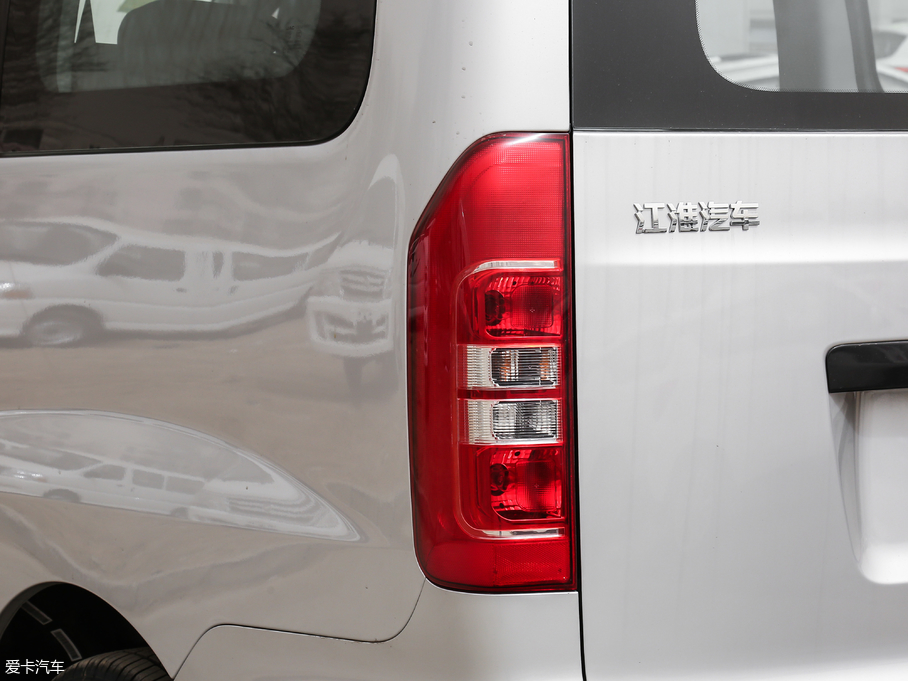 2018L(fng)M3 ˼Ұ 1.6L քӺA