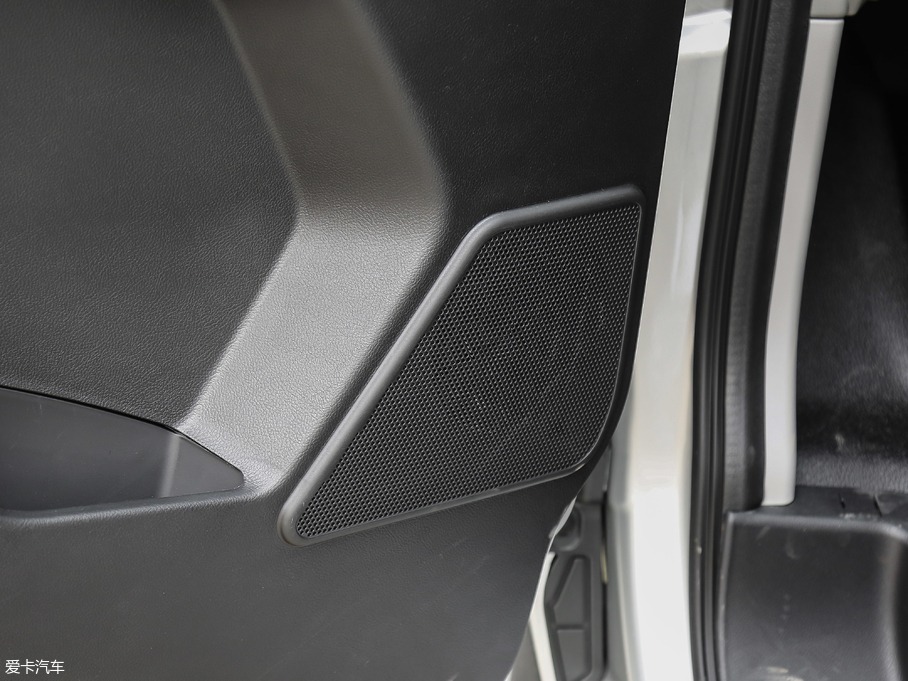 2018LM3 ˼Ұ 1.6L քӺA