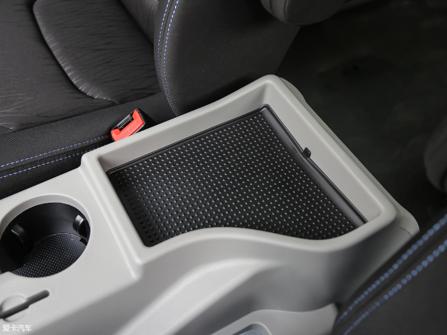 2018LM3 ˼Ұ 1.6L քӺA