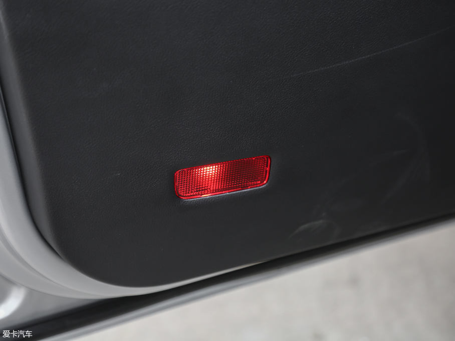 2018LM3 ˼Ұ 1.6L քӺA