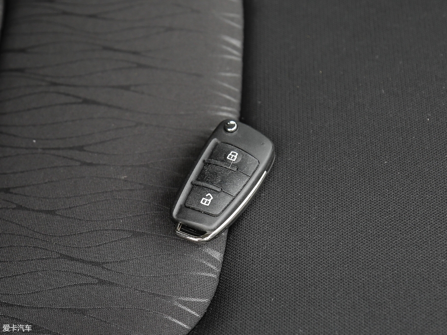 2018LM3 ˼Ұ 1.6L քӺA