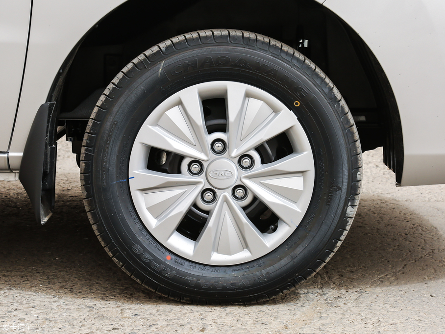 2018LM3 ˼Ұ 1.6L քӺA