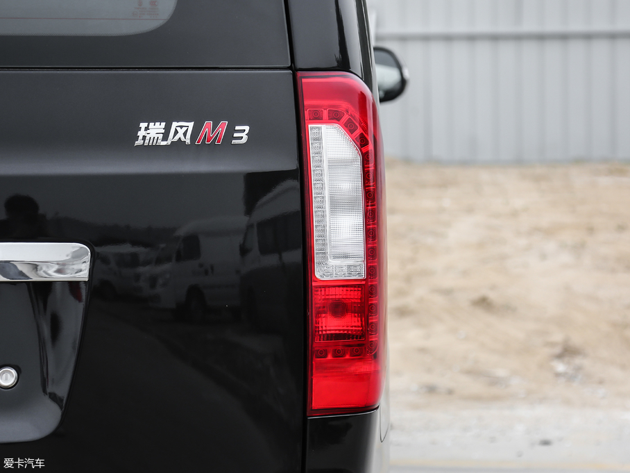 2018LM3 ˼Ұ 2.0L քӺA