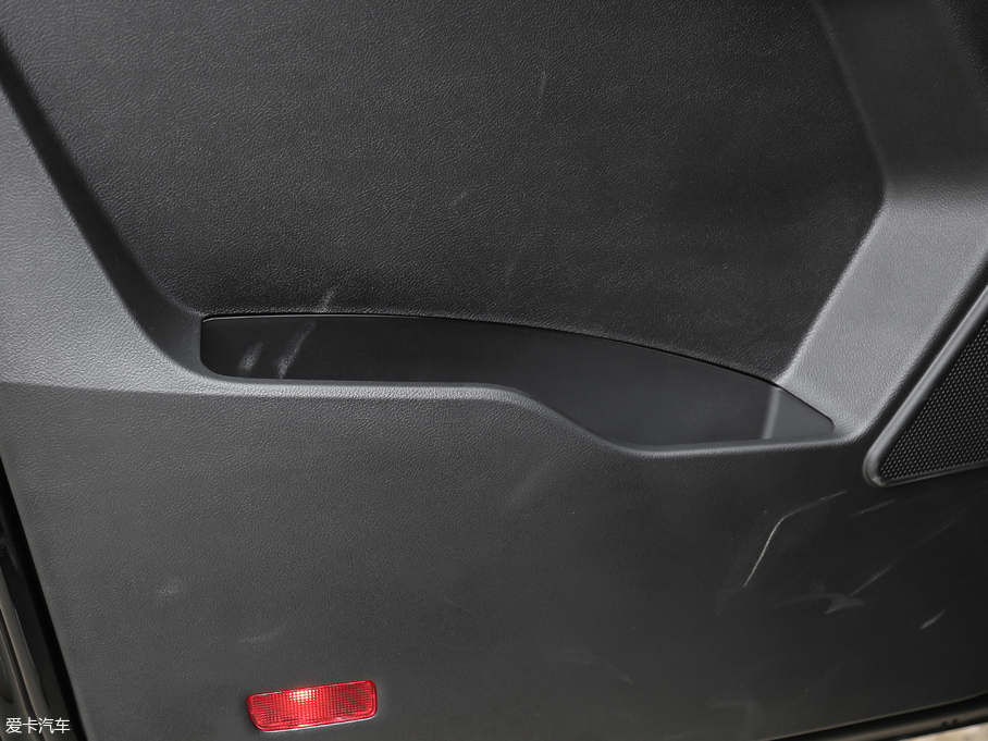 2018LM3 ˼Ұ 2.0L քӺA