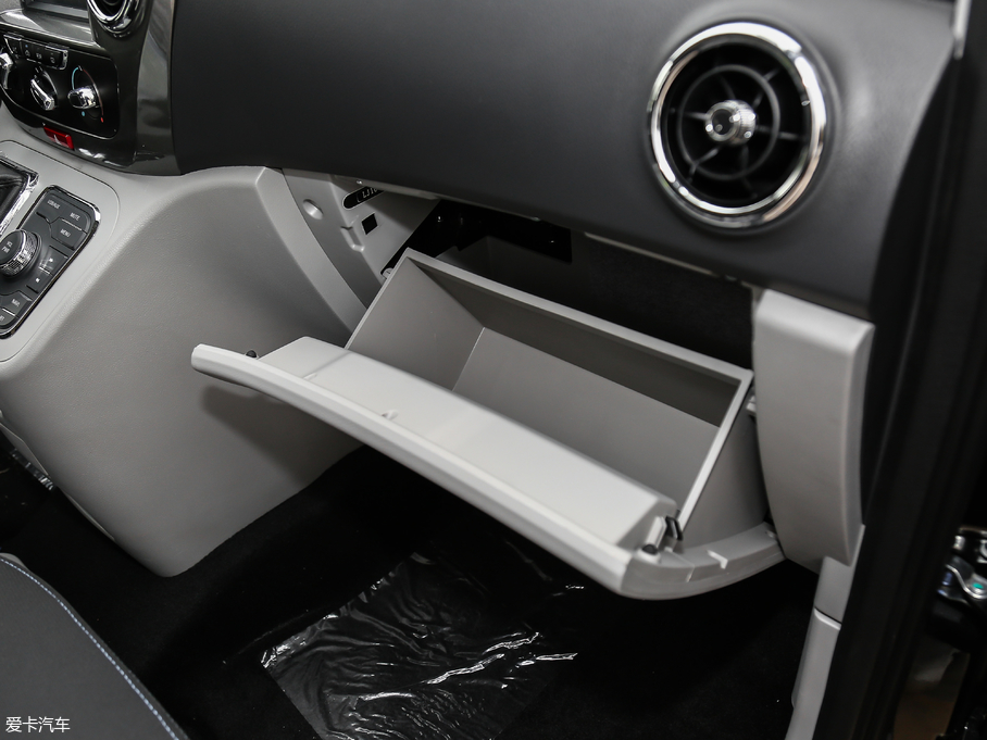 2018LM3 ˼Ұ 2.0L քӺA