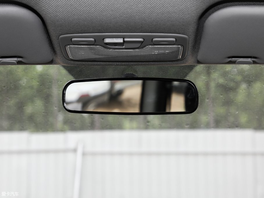 2018LM3 ˼Ұ 2.0L քӺA