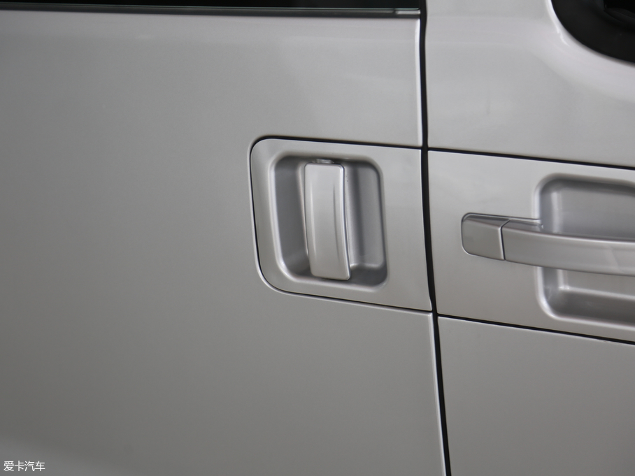 2018L(fng)M3 ˼Ұ 2.0L ք(dng)A