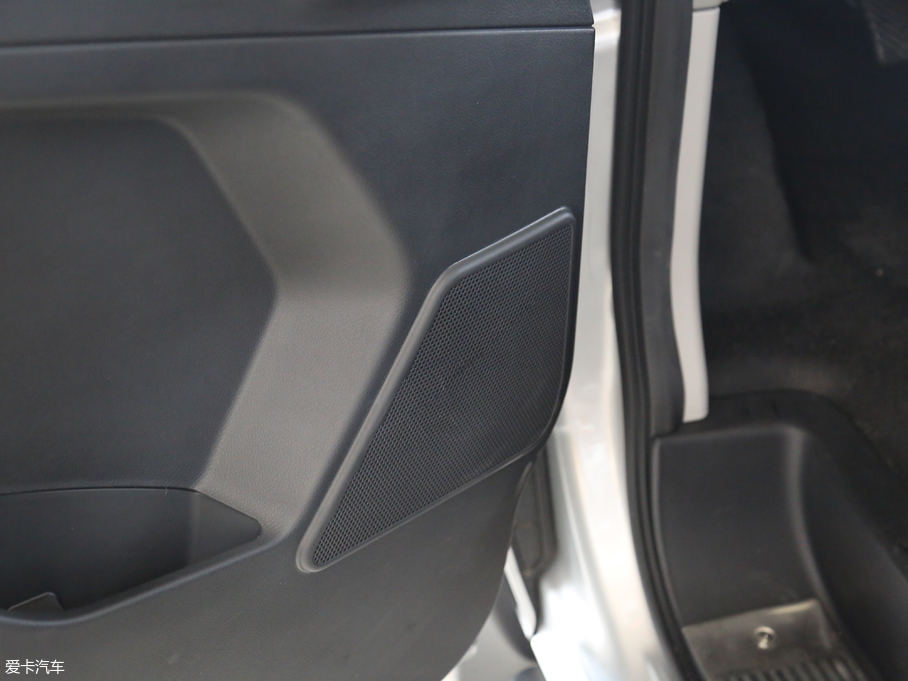 2018LM3 ˼Ұ 2.0L քӺA