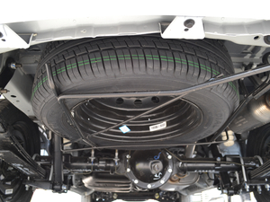 2018款速运版 1.6L 手动基本型5座 备胎