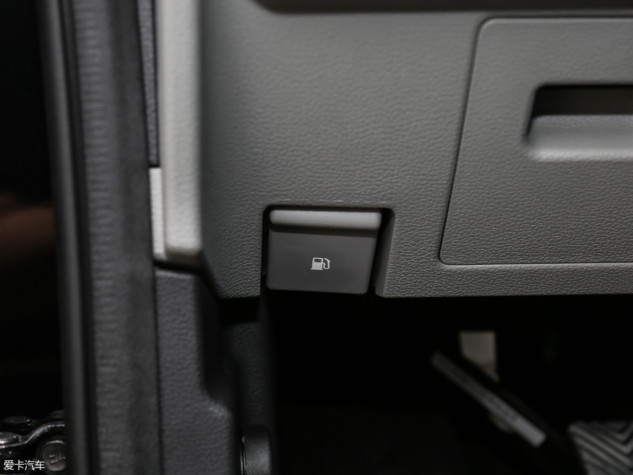 2018LM4 ̄հ 1.5T քӺA