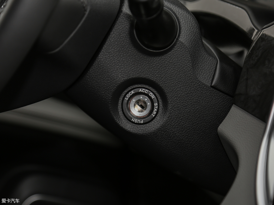 2018LM4 ̄(w) 1.5T քӺA