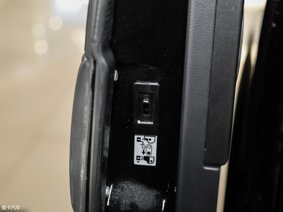 2019L(fng)M3 ˼Ұ 1.6L A