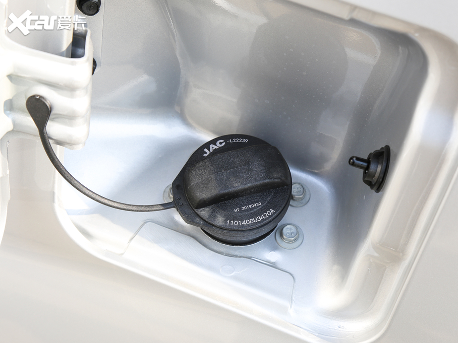 2019LM3 PLUS ˼Ұ 1.8L A