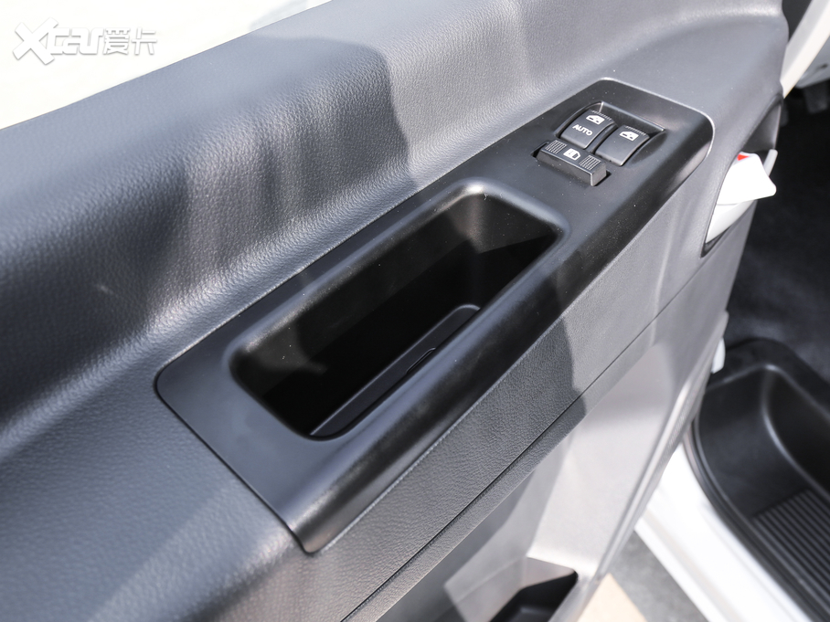 2019L(fng)M3 PLUS ˼Ұ 1.8L A