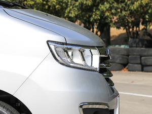 2019PLUS ˼Ұ 1.8L A ^