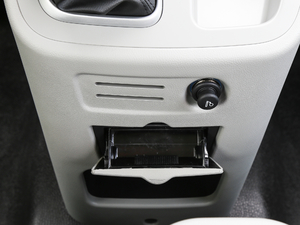 2019PLUS ˼Ұ 1.8L A g