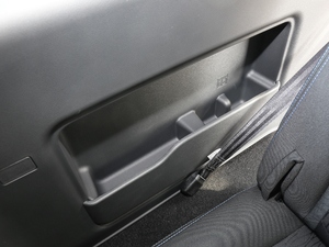 2019款PLUS 宜家版 1.8L 豪华型 空间座椅