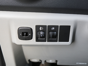 2019款PLUS 宜家版 1.8L 豪华型 中控区