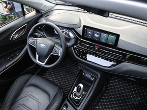 2019款470Km 豪华智尊型 中控区