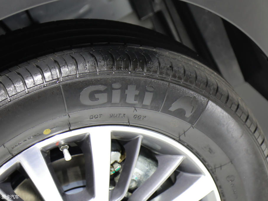 2019iEV6E \Ӱ Aܾb