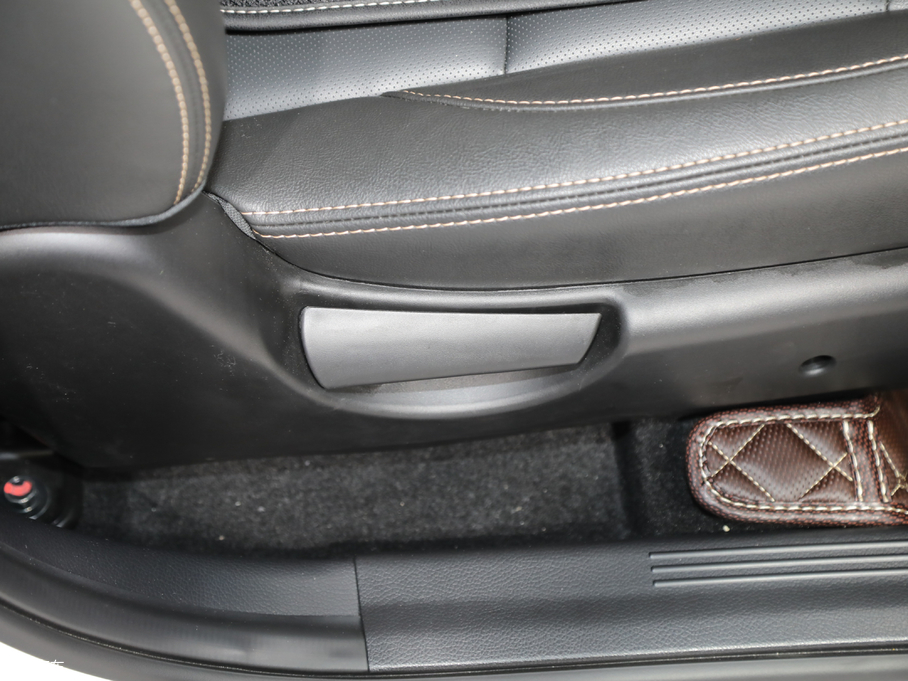 2019iEV6E \Ӱ Aܾb