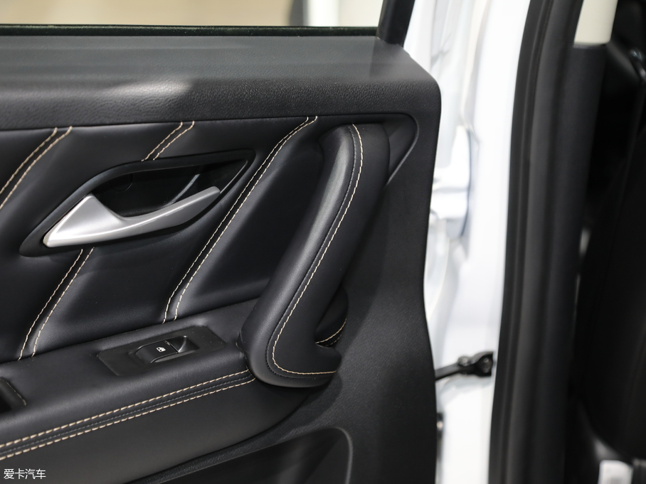 2019iEV6E \Ӱ Aܾb