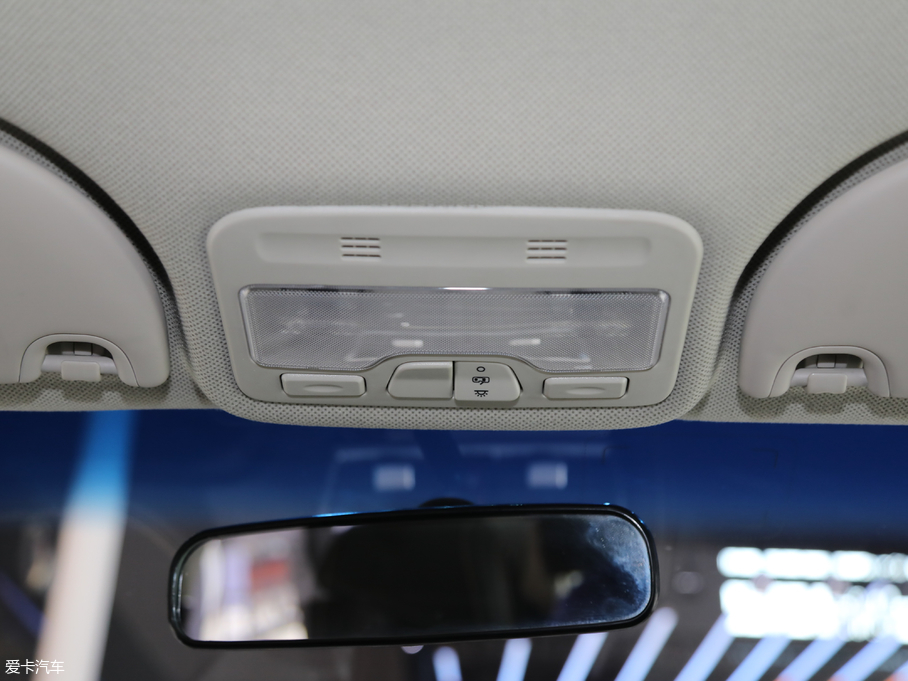 2019iEV6E \Ӱ Aܾb