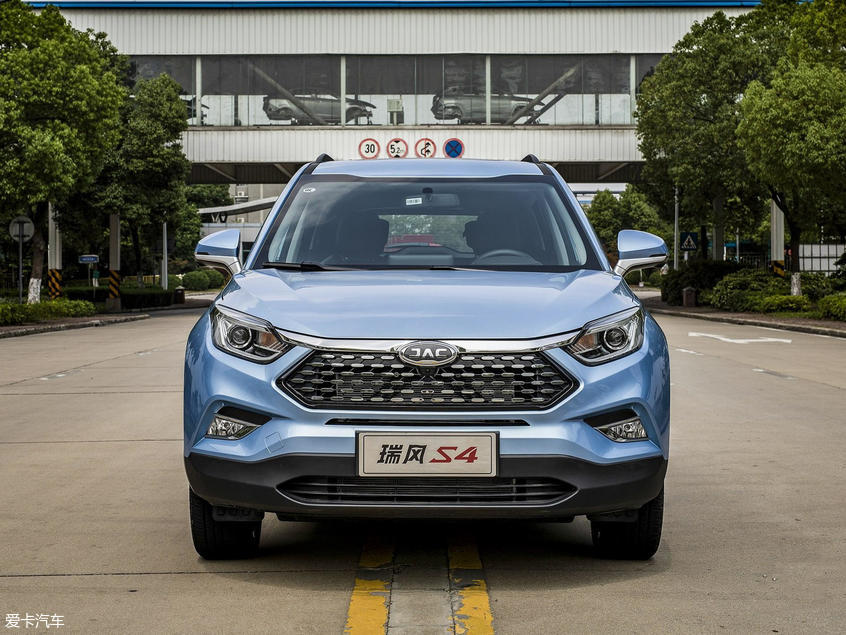 江淮汽车2020款瑞风S4