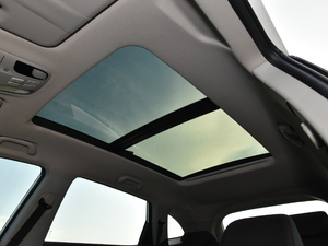2019款1.5T DCT安全型 5座 国VI 空间座椅