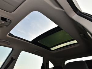 2019款1.5T DCT安全型 5座 国VI 空间座椅