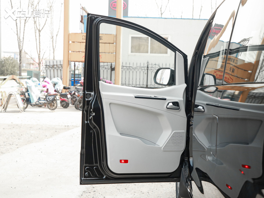 2021�����LM3 PLUS �˼Ҹ߹��ʰ� 1.5T ���A�� 9��