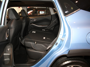 2020款1.5T CVT精英型 后排座椅放倒