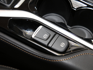 2020��1.5T CVT��Խ�� �v܇�Ƅ�(d��ng)��